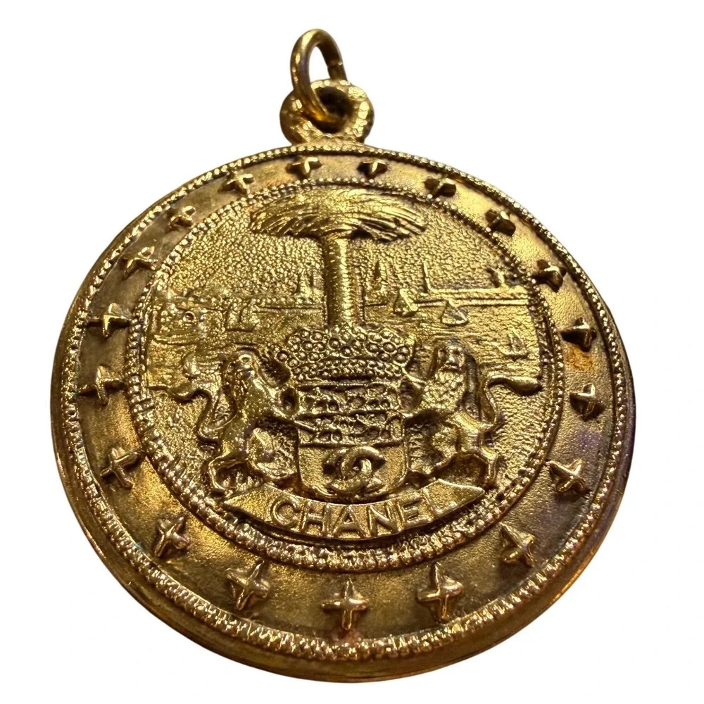 Chanel Medallion Pendant Womens Gold Plated Vintage Crest Logo Made France